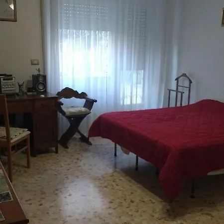 Adrian House Habitación en casa particular *