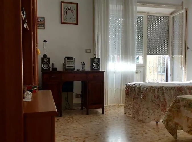 Adrian House Habitación en casa particular Roma