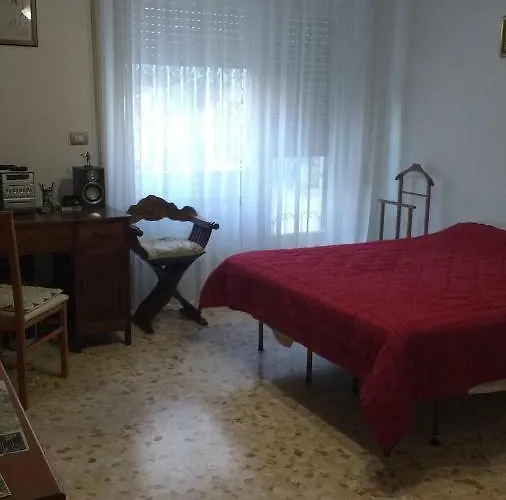 Adrian House Habitación en casa particular *